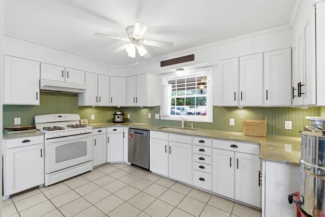 3189 Wildway Road, Appomattox, VA 24522