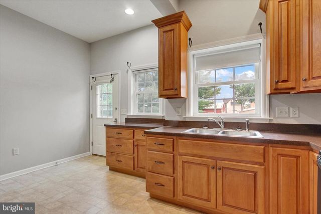 232 N FRANKLIN ST, Hanover, PA 17331