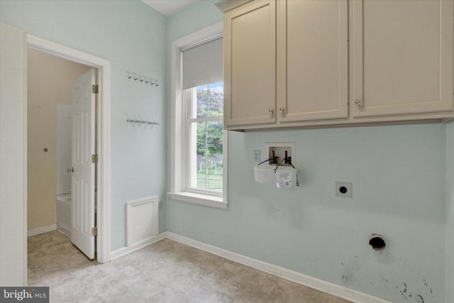 232 N FRANKLIN ST, Hanover, PA 17331
