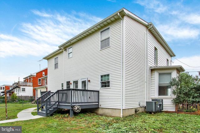 232 N FRANKLIN ST, Hanover, PA 17331