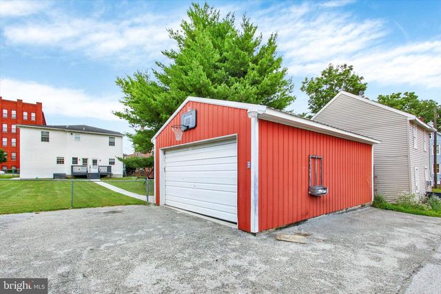 232 N FRANKLIN ST, Hanover, PA 17331