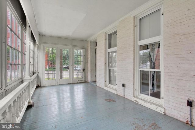 232 N FRANKLIN ST, Hanover, PA 17331