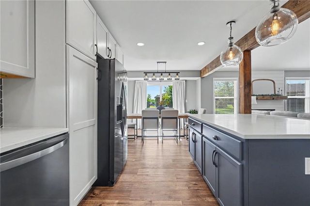 709 Flame Way, Baldwin City, KS 66006