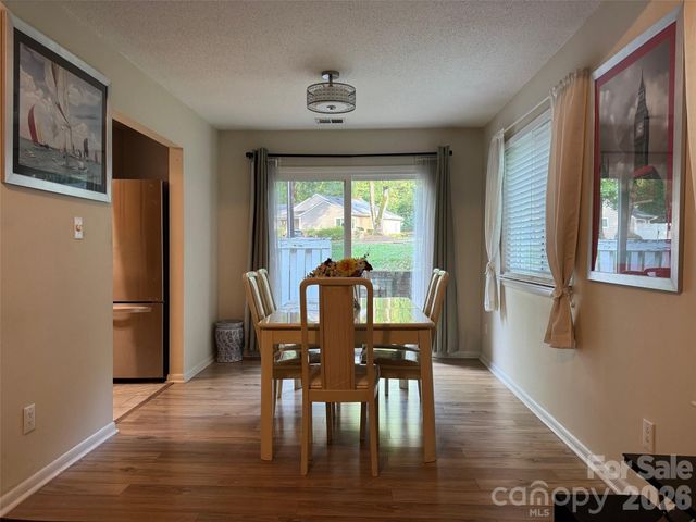 1050 Sardis Cove Drive, Charlotte, NC 28270