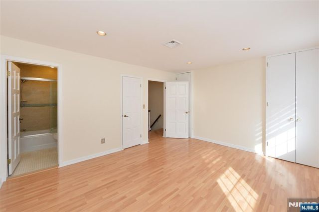 140 Bellair Road Q, Ridgewood, NJ 07450