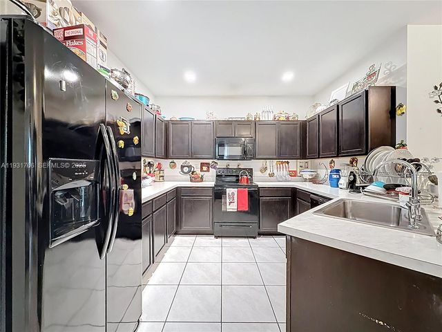 24322 SW 117th Path, Homestead, FL 33032