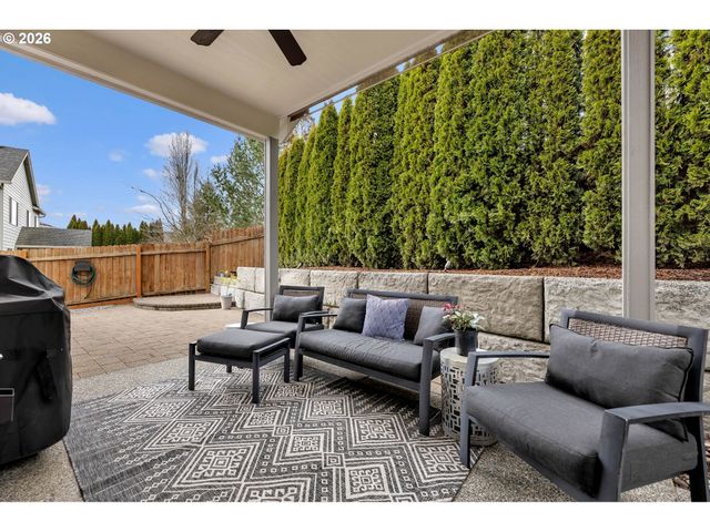 845 Nw SACAJAWEA St, Camas, WA 98607