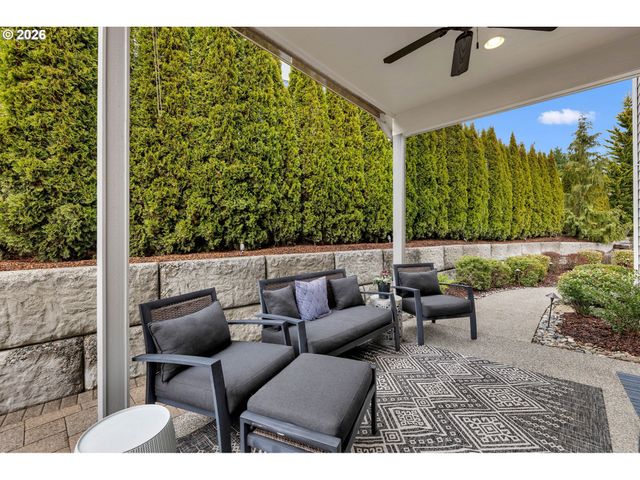 845 Nw SACAJAWEA St, Camas, WA 98607