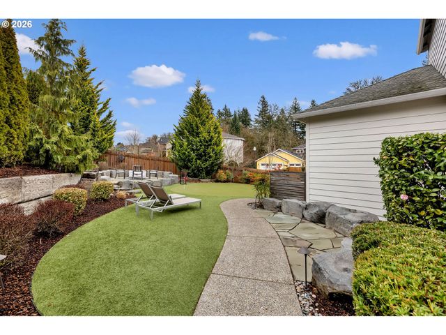 845 Nw SACAJAWEA St, Camas, WA 98607