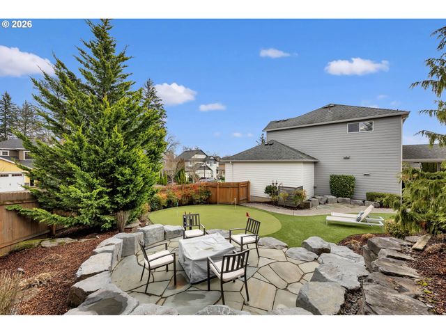 845 Nw SACAJAWEA St, Camas, WA 98607