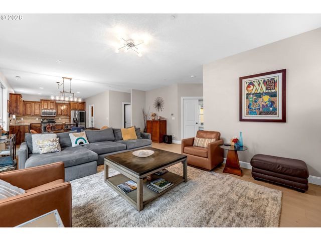 845 Nw SACAJAWEA St, Camas, WA 98607