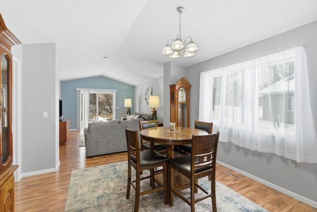 107 Garner Circle, Montrose, MN 55363