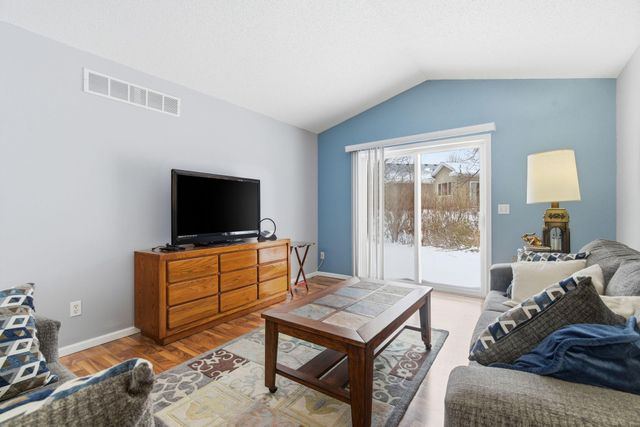 107 Garner Circle, Montrose, MN 55363