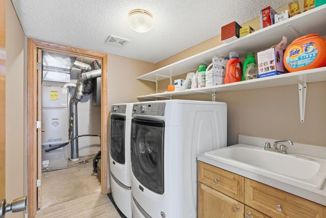 107 Garner Circle, Montrose, MN 55363