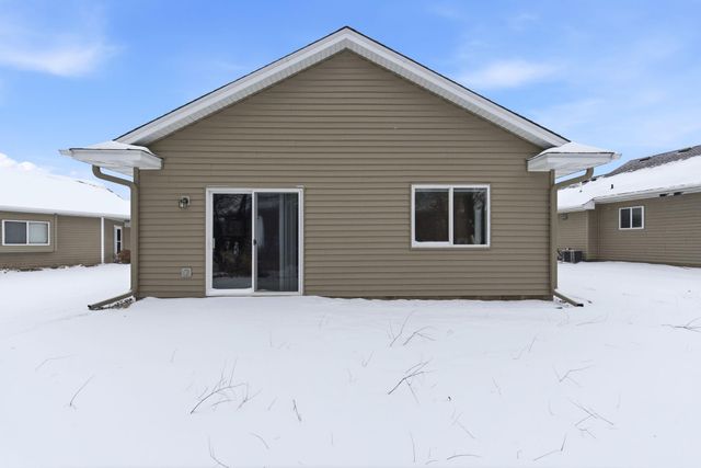 107 Garner Circle, Montrose, MN 55363