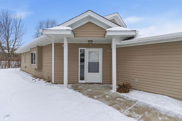 107 Garner Circle, Montrose, MN 55363