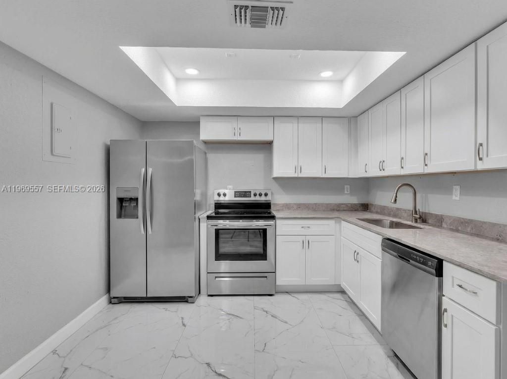 34 Meacham Ln, Tamarac, FL 33319