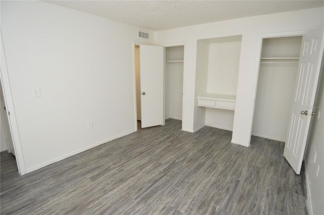 5006 MORRO MANOR DRIVE 305, Tampa, FL 33617