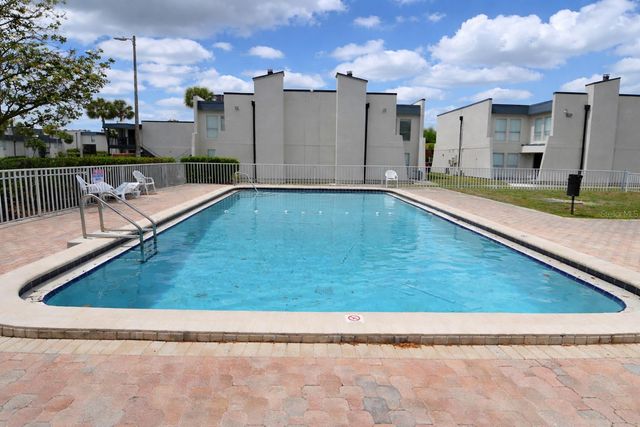 5006 MORRO MANOR DRIVE 305, Tampa, FL 33617