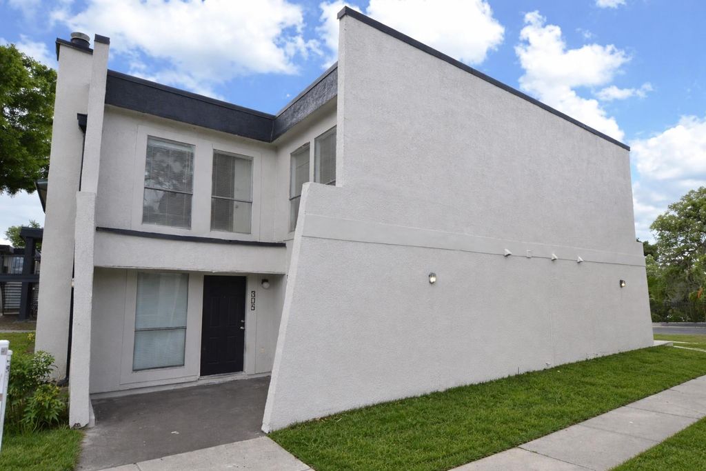 5006 MORRO MANOR DRIVE 305, Tampa, FL 33617