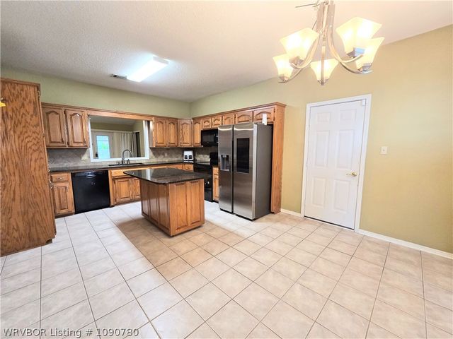 9800 Bridgeford Road, Fort Smith, AR 72908