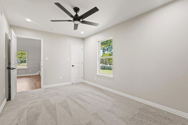 132 Pecan Drive, Pottsboro, TX 75076