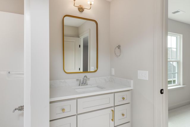 6667 Dharma Lp, East Ridge, TN 37412