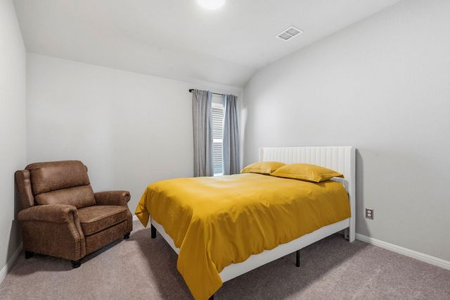 6026 Marsh LN, Buda, TX 78610