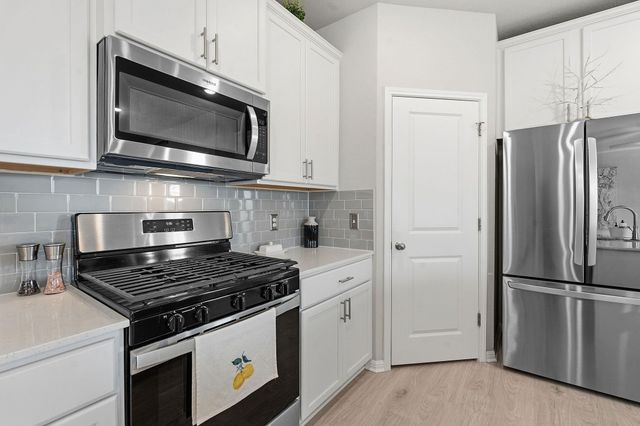 6026 Marsh LN, Buda, TX 78610