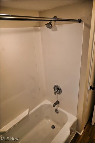 6302 W 54th Street, Parma, OH 44129