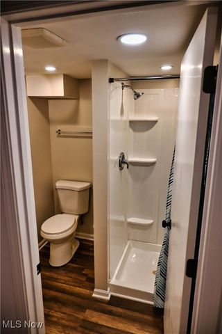 6302 W 54th Street, Parma, OH 44129