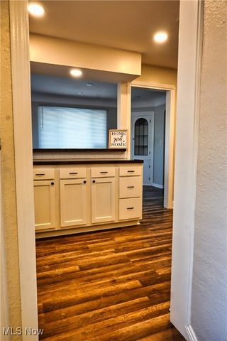 6302 W 54th Street, Parma, OH 44129