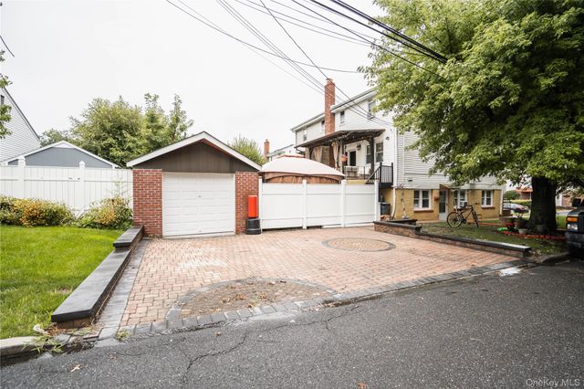 246 Hoover Road, Yonkers, NY 10710