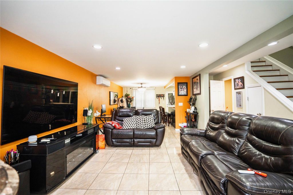 246 Hoover Road, Yonkers, NY 10710 — photo 5