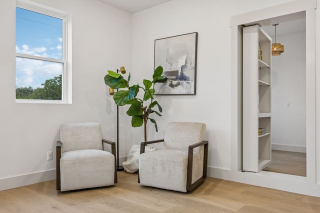 3027 Brooklyndell Avenue, Dallas, TX 75211