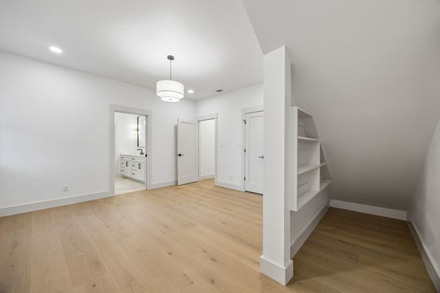 3027 Brooklyndell Avenue, Dallas, TX 75211