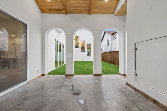3027 Brooklyndell Avenue, Dallas, TX 75211