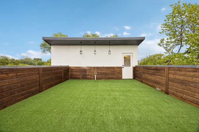 3027 Brooklyndell Avenue, Dallas, TX 75211