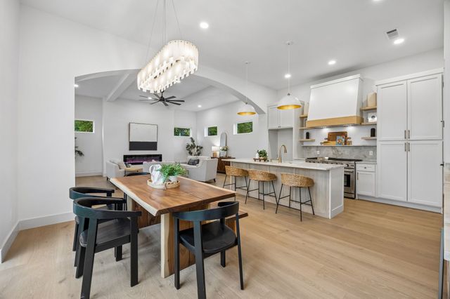 3027 Brooklyndell Avenue, Dallas, TX 75211