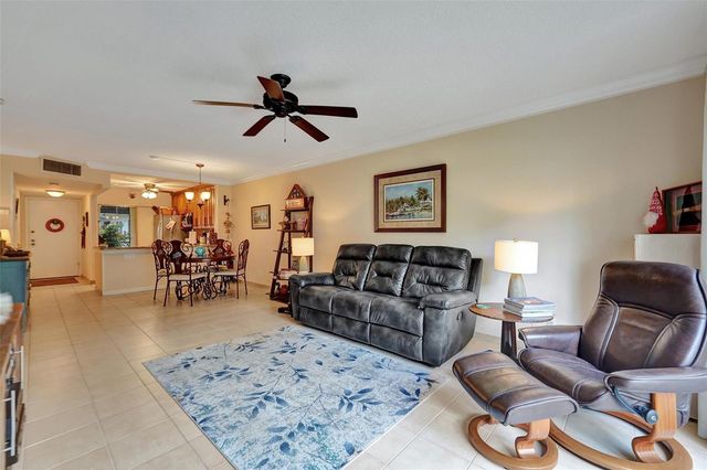 860 SE 6th Avenue 402, Deerfield Beach, FL 33441
