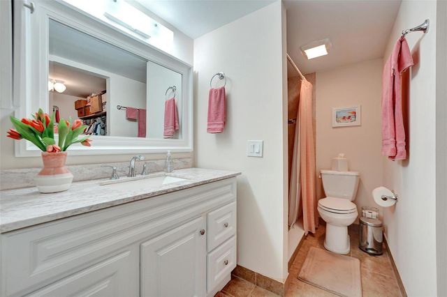 860 SE 6th Avenue 402, Deerfield Beach, FL 33441