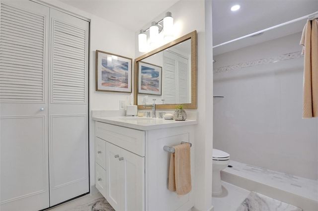 860 SE 6th Avenue 402, Deerfield Beach, FL 33441