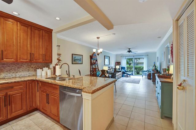 860 SE 6th Avenue 402, Deerfield Beach, FL 33441
