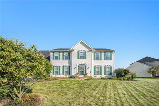 38661 Country Meadow Way, North Ridgeville, OH 44039