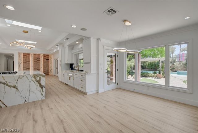 2001 Silver Avenue, Las Vegas, NV 89102