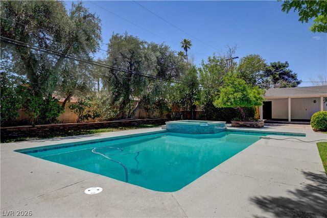 2001 Silver Avenue, Las Vegas, NV 89102