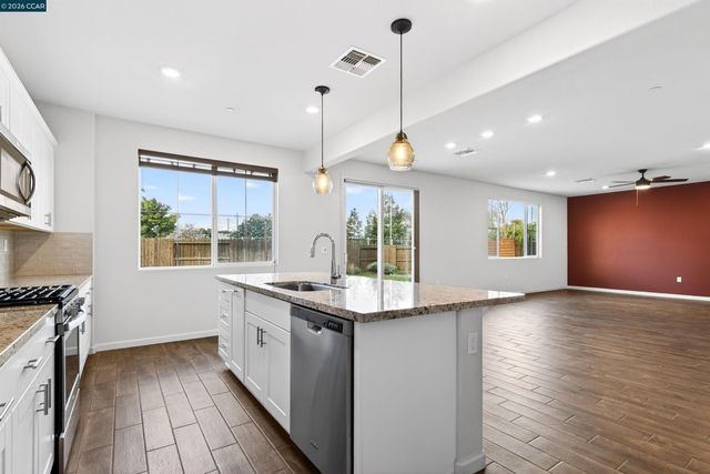 3017 Kenwood Cir, Oakley, CA 94561