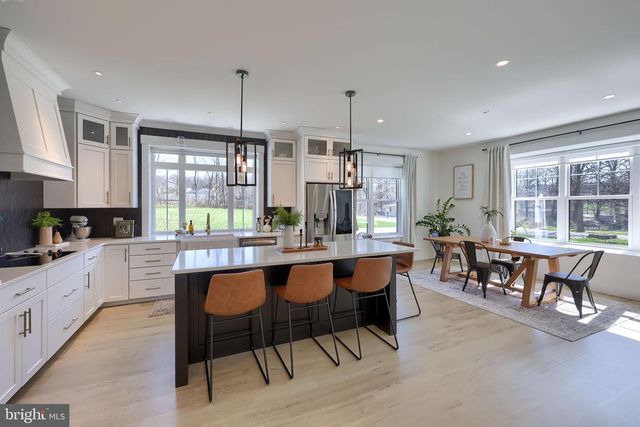 109 LILLY RD, Honey Brook, PA 19344