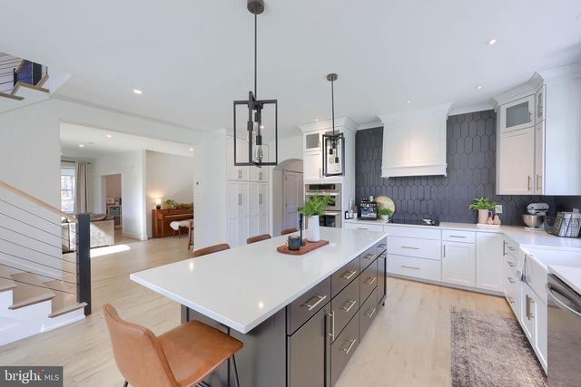 109 LILLY RD, Honey Brook, PA 19344