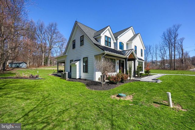 109 LILLY RD, Honey Brook, PA 19344